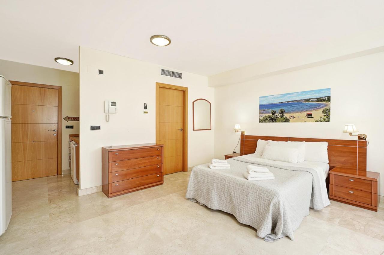 Apartamento En 1ª Linea De Playa, Estepona Centro Exterior foto